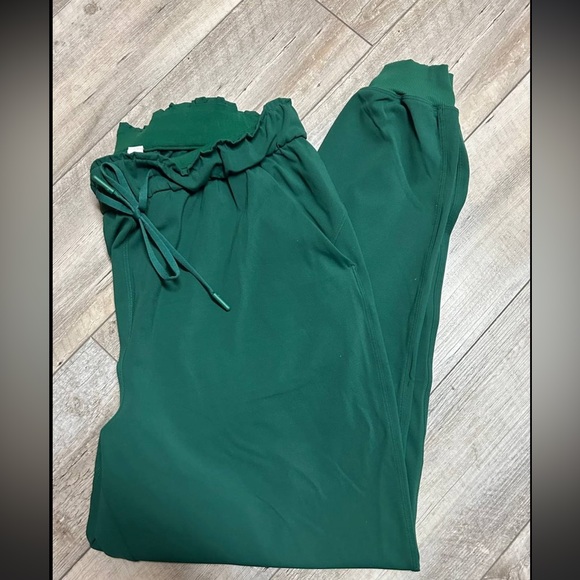 NEW Lululemon Stretch High-Rise Jogger Full Length Cuffed Everglade Green Size 8 - Picture 6 of 14